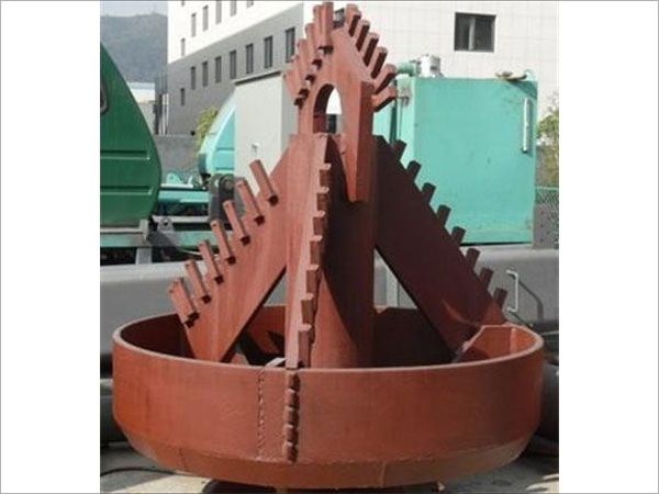 各種型號的梳齒鉆頭