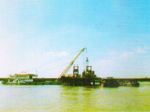 施工中的南京長江二橋